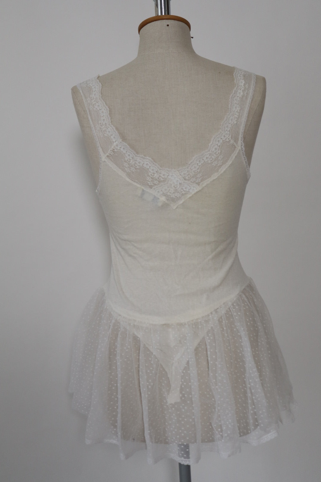 1960’s body slipdress ballerina style size large by Lily Of France