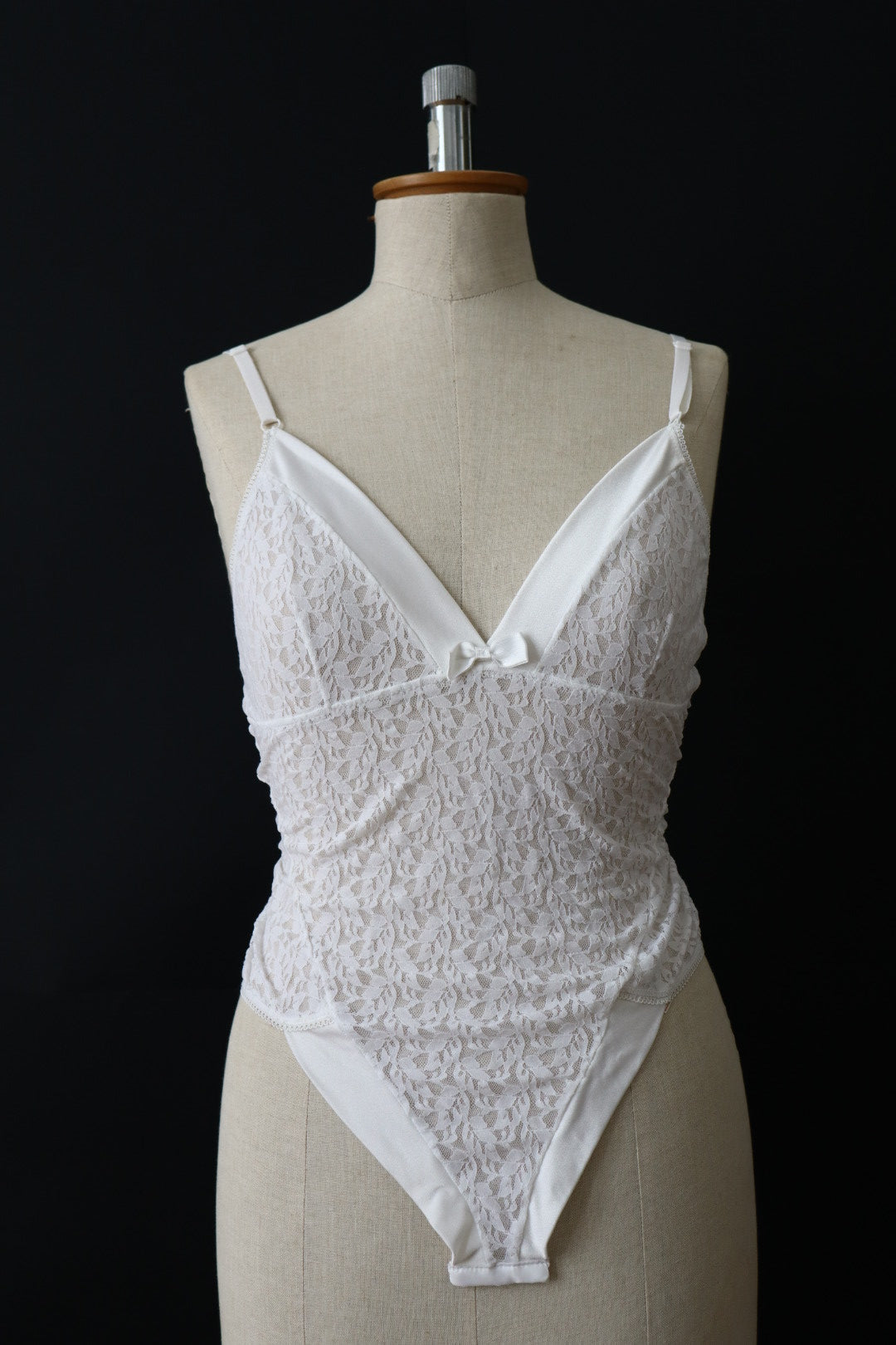 White transparent body size Large