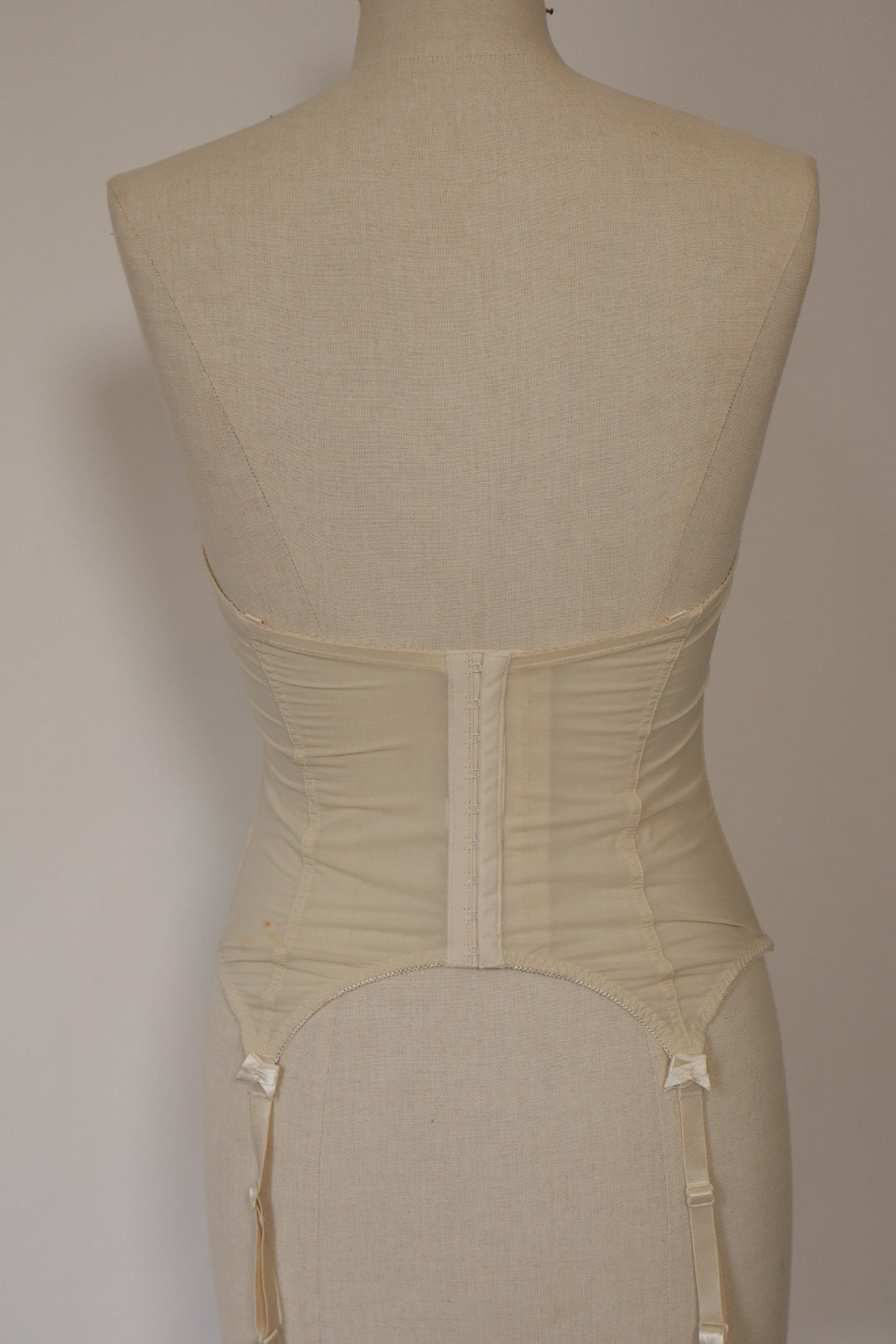 Crème lace bustier size L - C cup