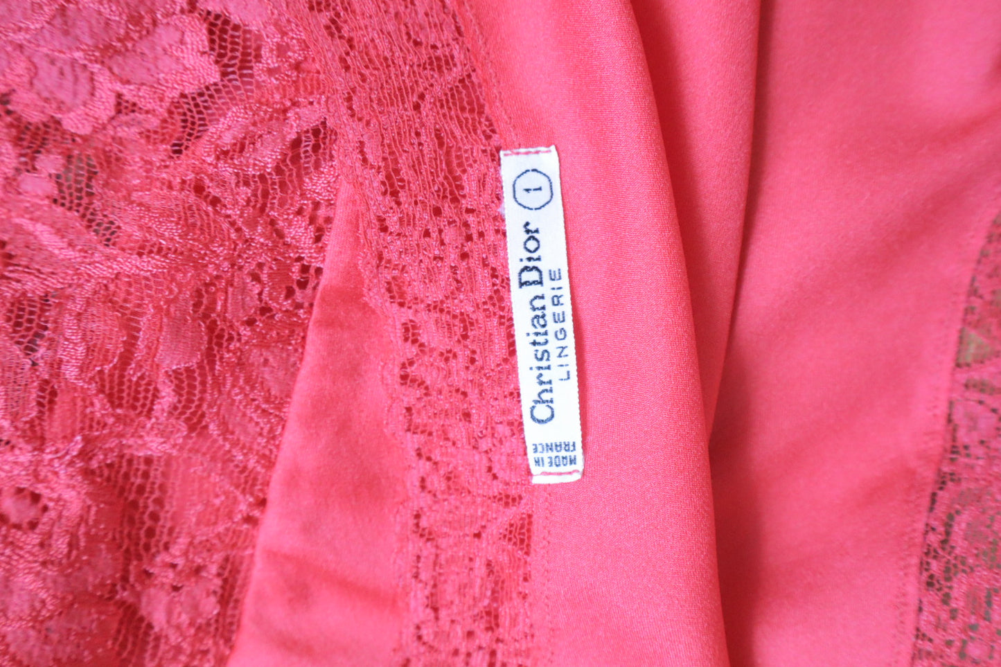 Red satin Christian Dior crop top with lace details size S / M
