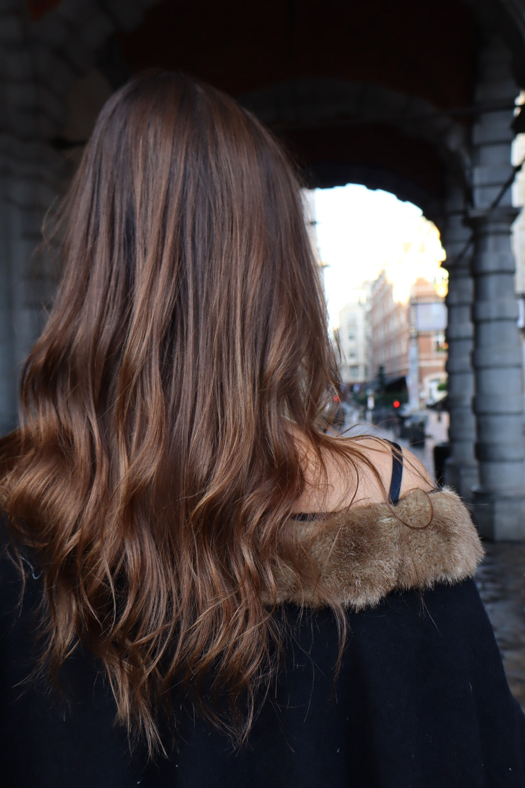 Black cape with faux fur trim - taille unique