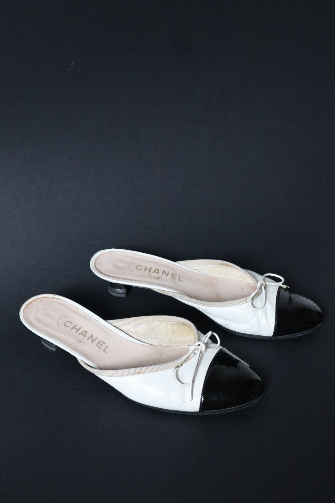 Chanel ballerina kitten heels size 39