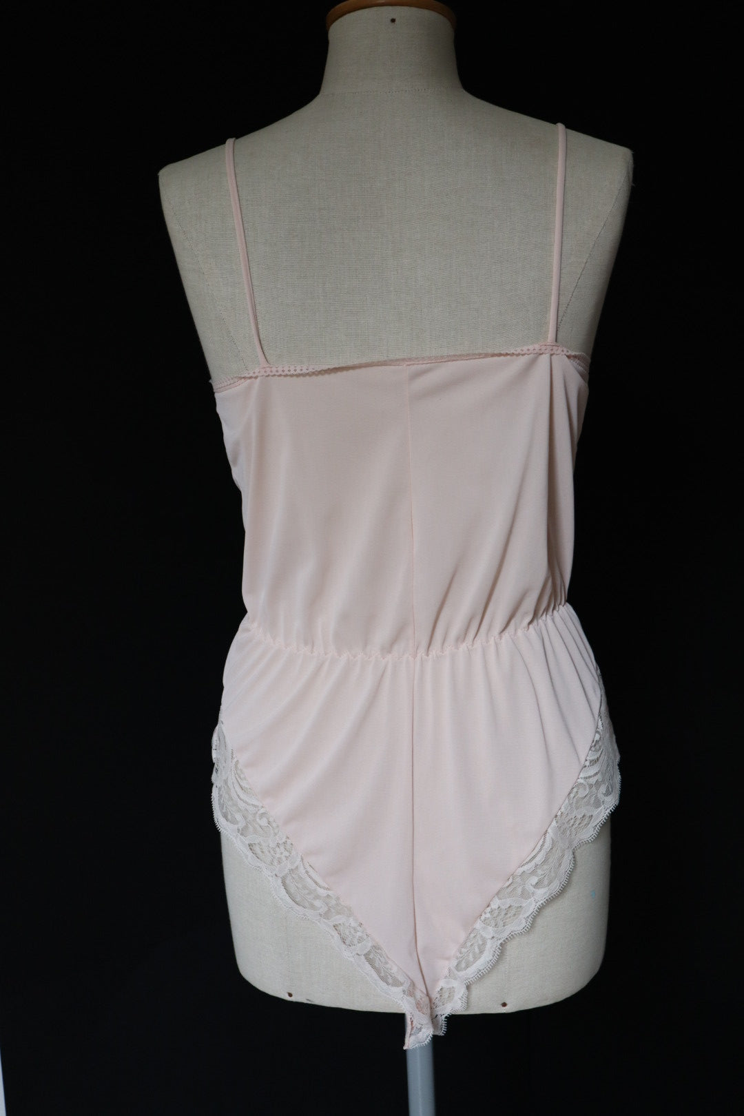 Soft pink 1980’s body with lace details