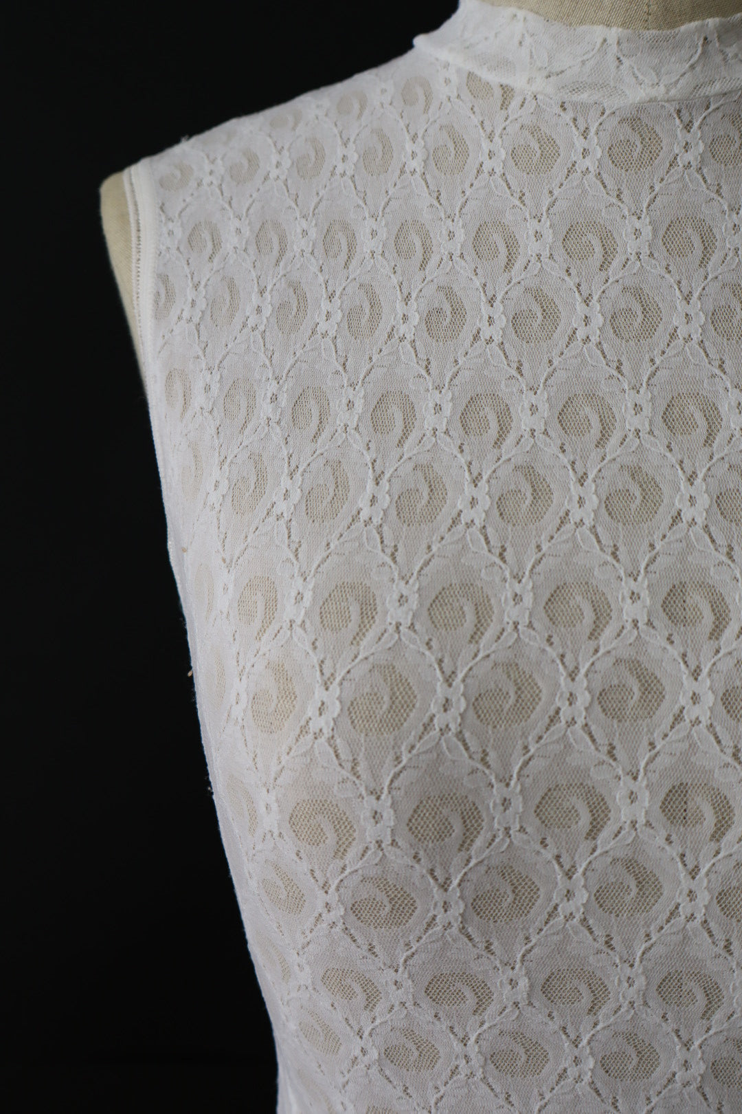 White lace body size small