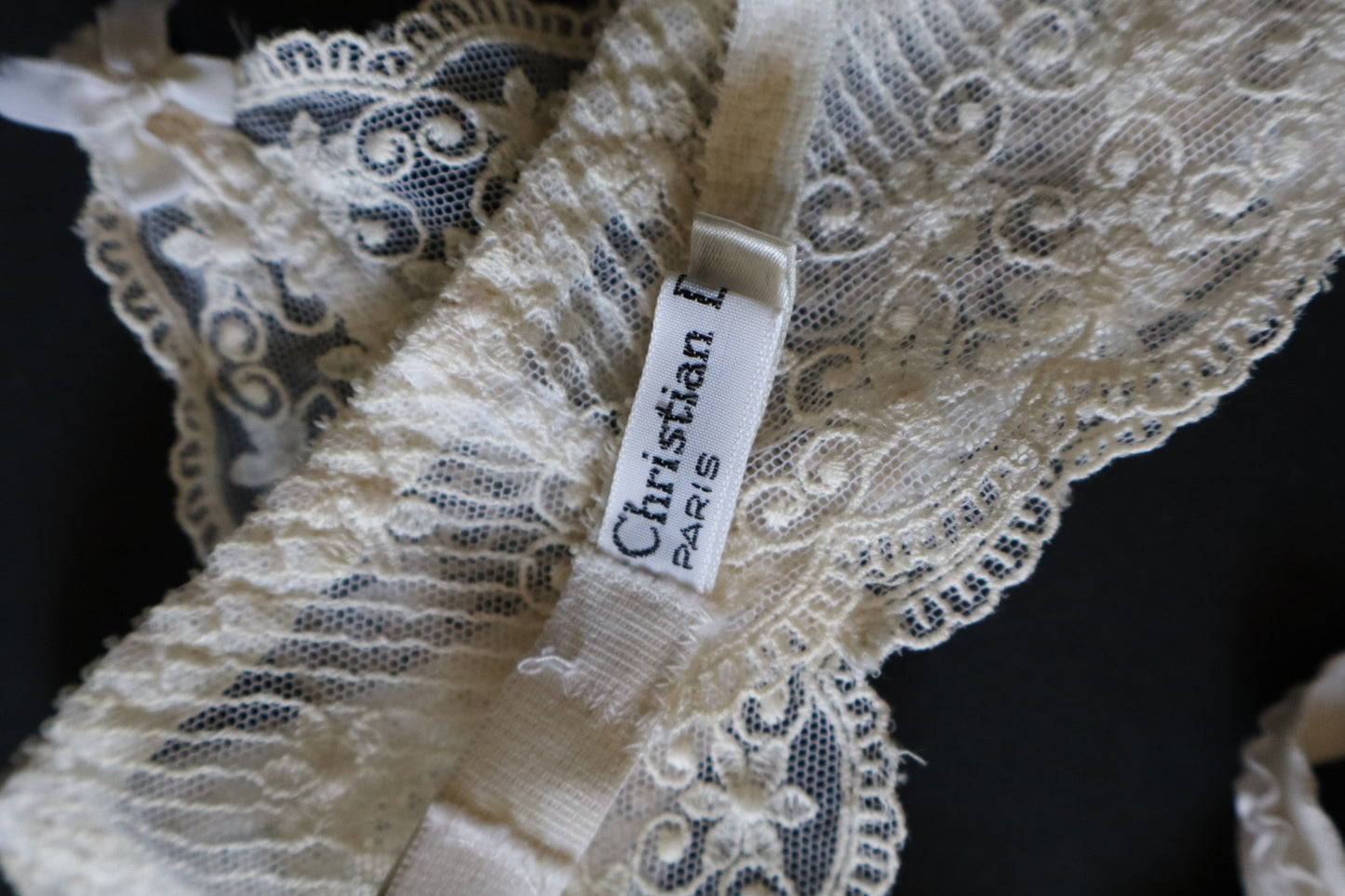 Christian Dior White lace jartelles size M