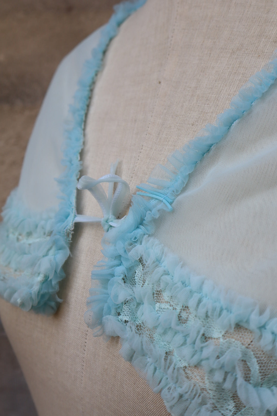 Deadstock Italian lingerie cape - taille unique