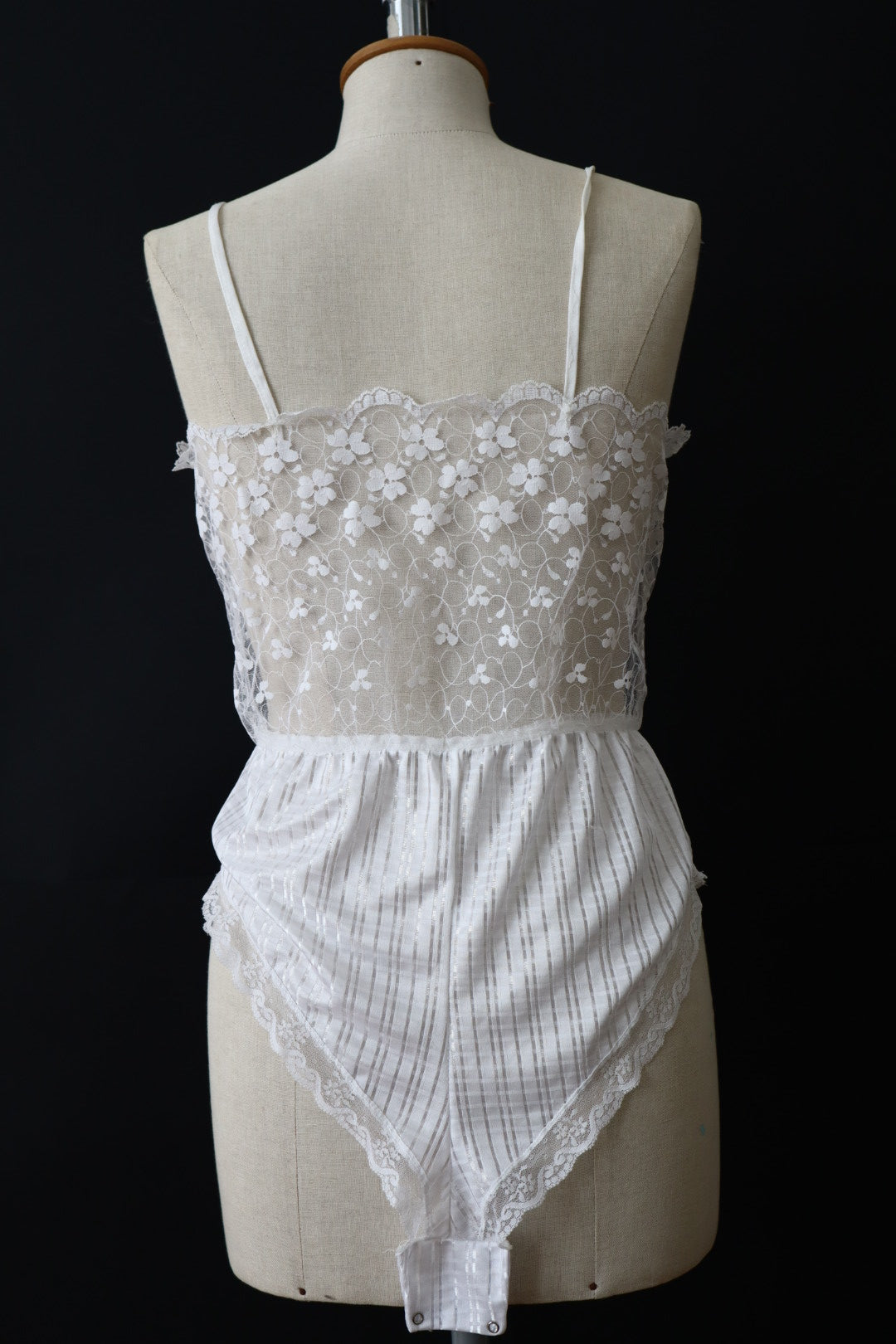 White lace body size medium, Made in Spain
