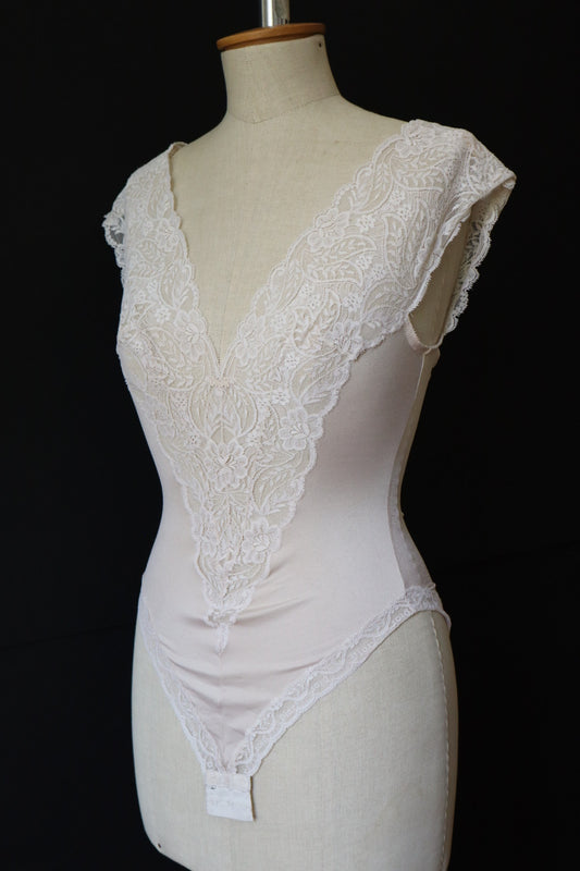 Christian Dior lace body size M crème color