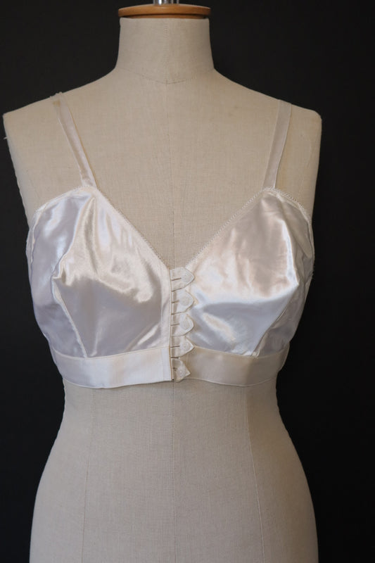 1950’s satin bullet bra size XL