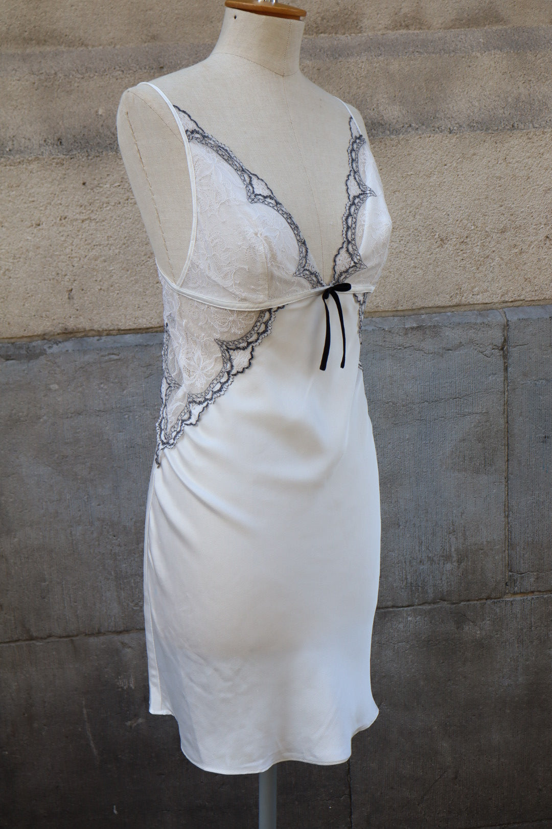 White transparent slipdress with lace details size M