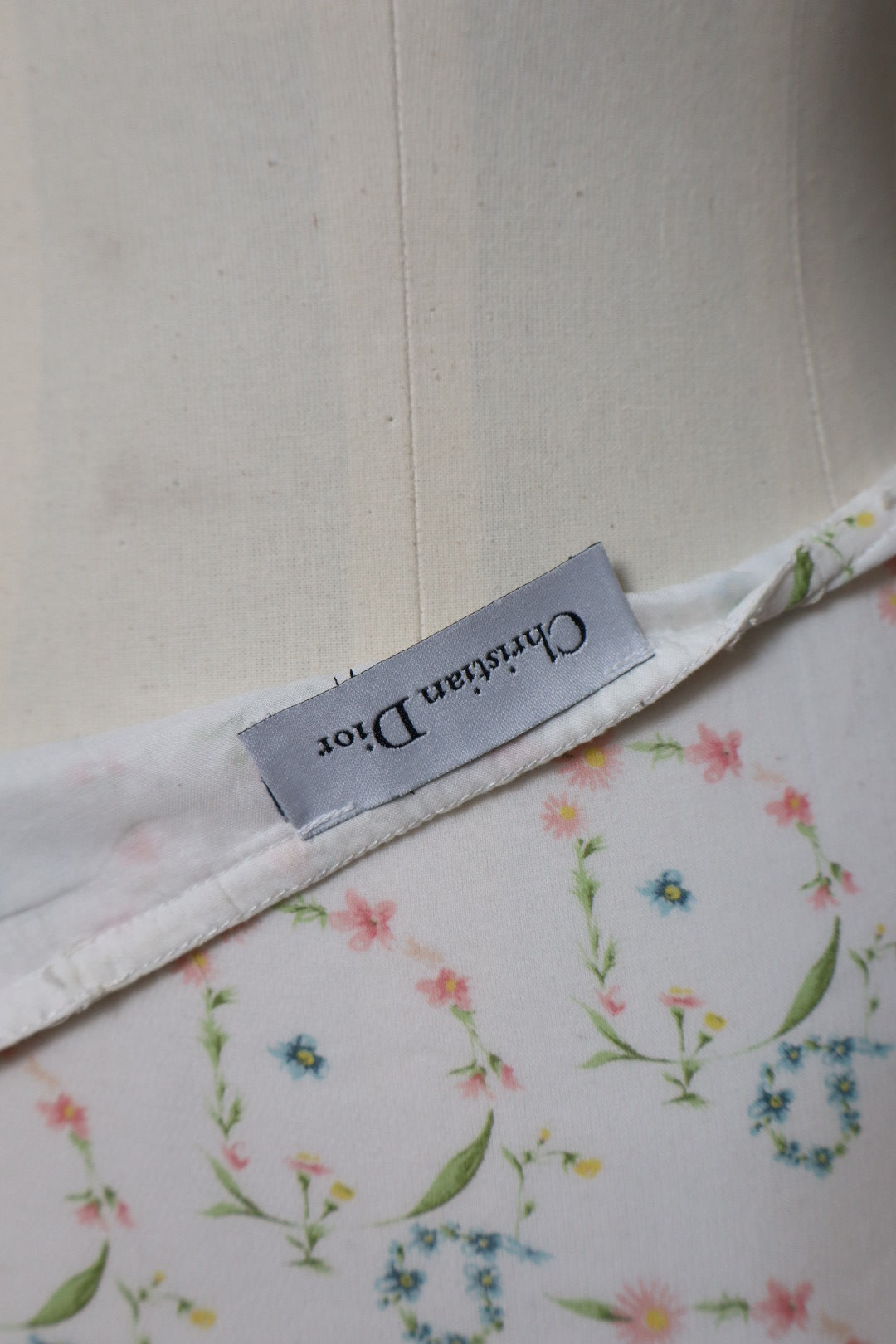 Christian Dior Summer/Spring 2005 floral vine skirt size XS with bow