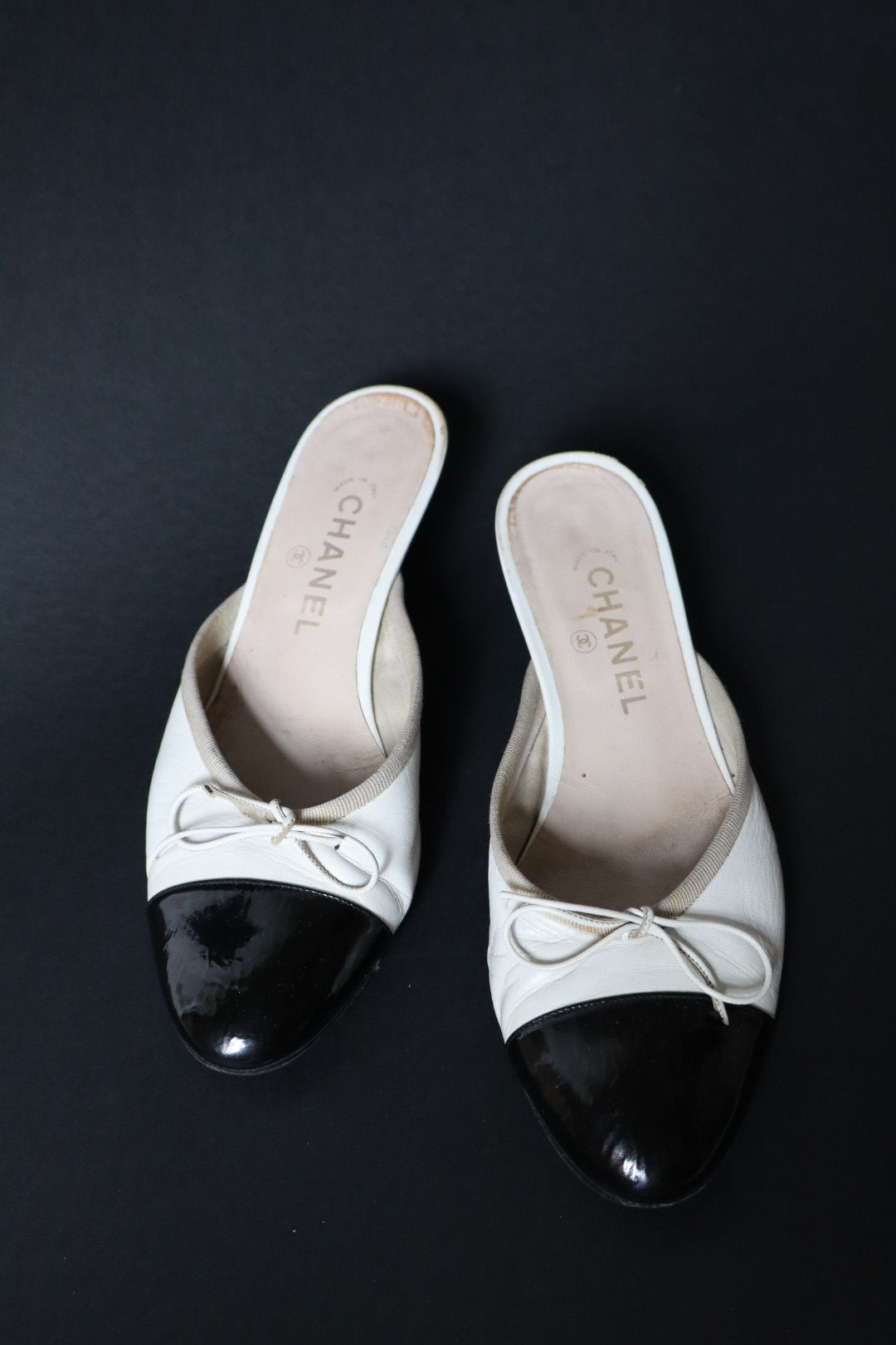 Chanel ballerina kitten heels size 39