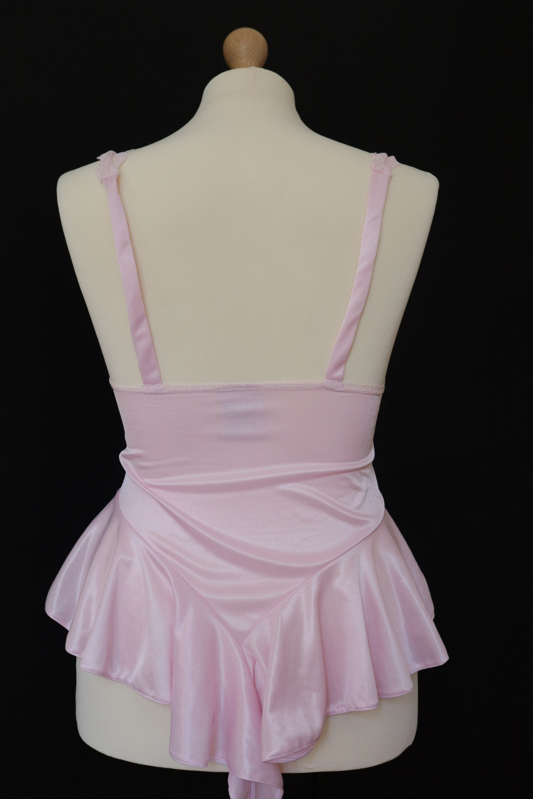 1980’s pink body ballet style with lace details size L - XL