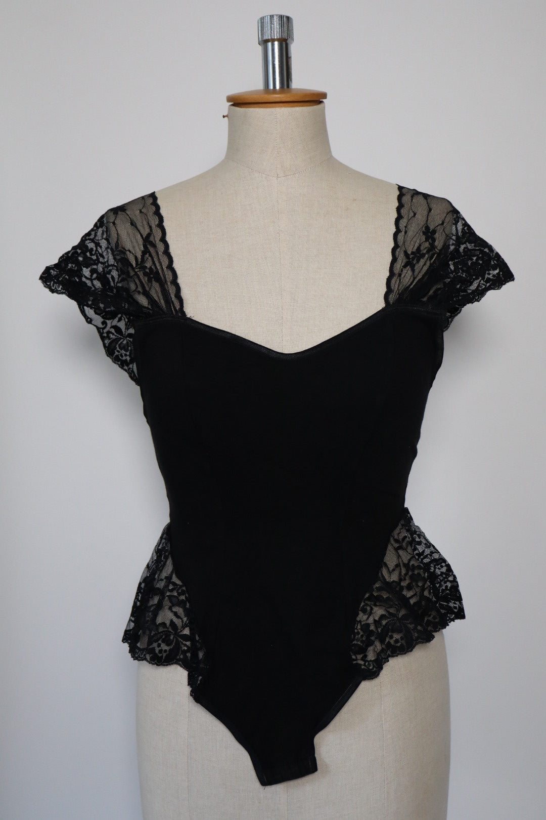 Black body with lace by Simone Perele size L