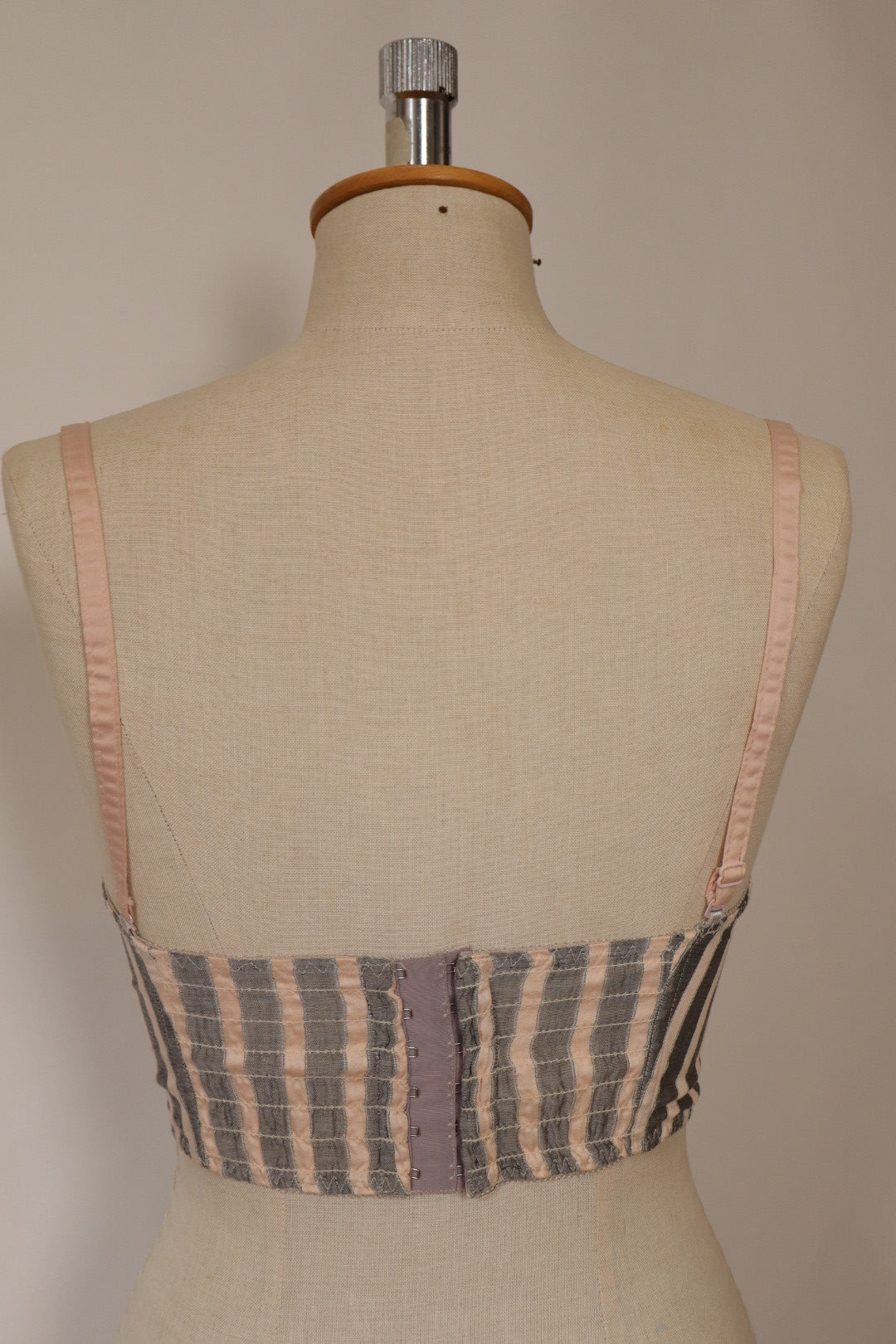Striped 1970’s bustier size EU70B / FR85B / US34B