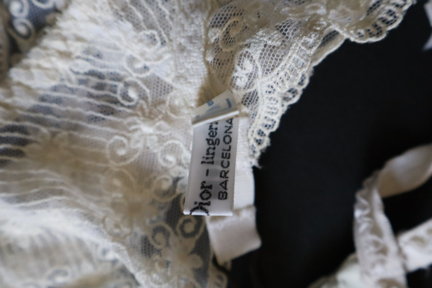 Christian Dior White lace jartelles size M