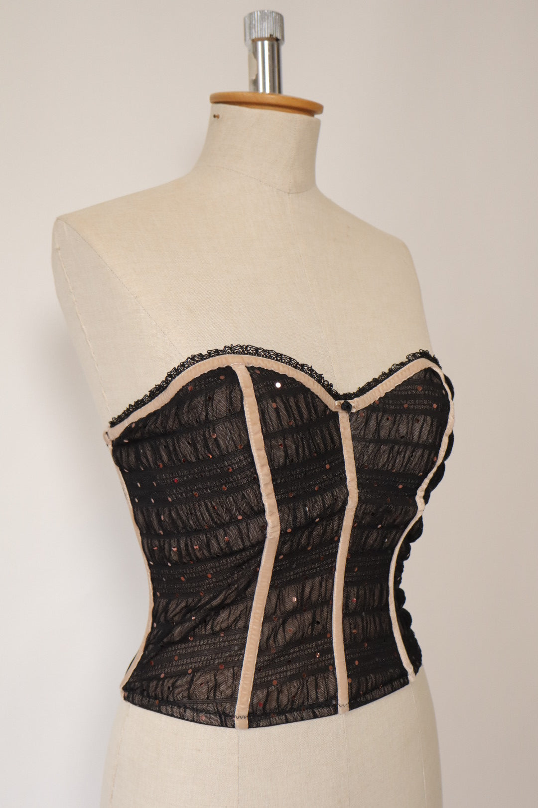 Black bustier with sequins by Canelle size US34D / EU75D / FR90D