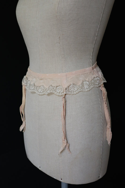 Christian Dior soft pink jartelles with lace size M