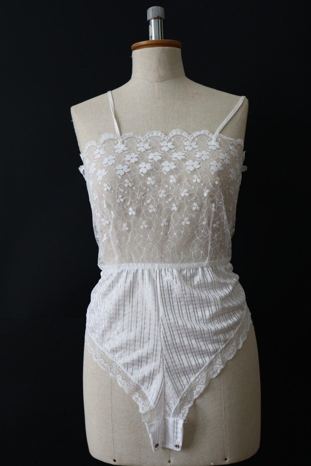 White lace body size medium, Made in Spain
