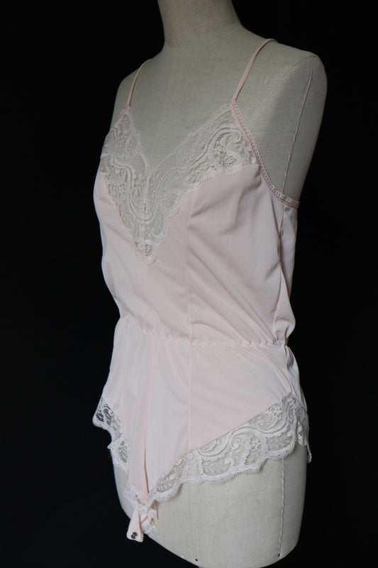 Soft pink 1980’s body with lace details