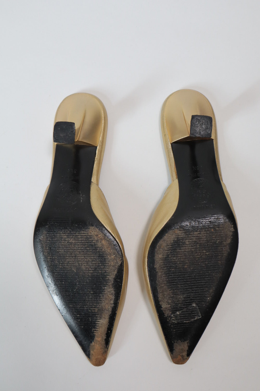 Gold 1990’s Gianni Versace heels size eu35.5 / us5 (also fits for a size 36)