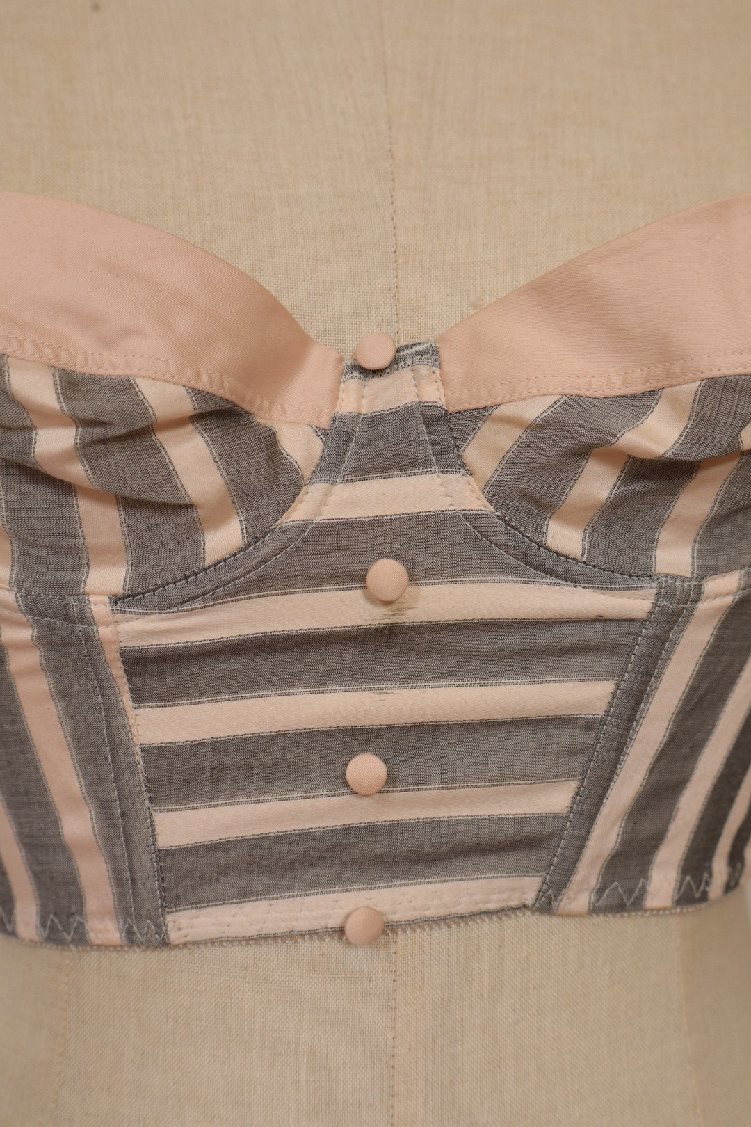 Striped 1970’s bustier size EU70B / FR85B / US34B