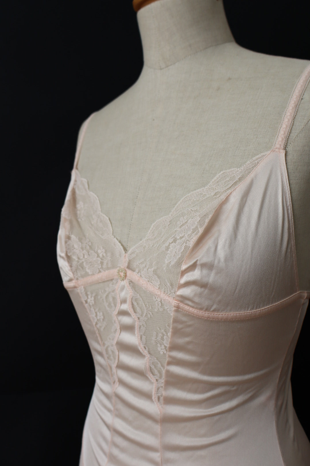 Soft pink body with lace details size small