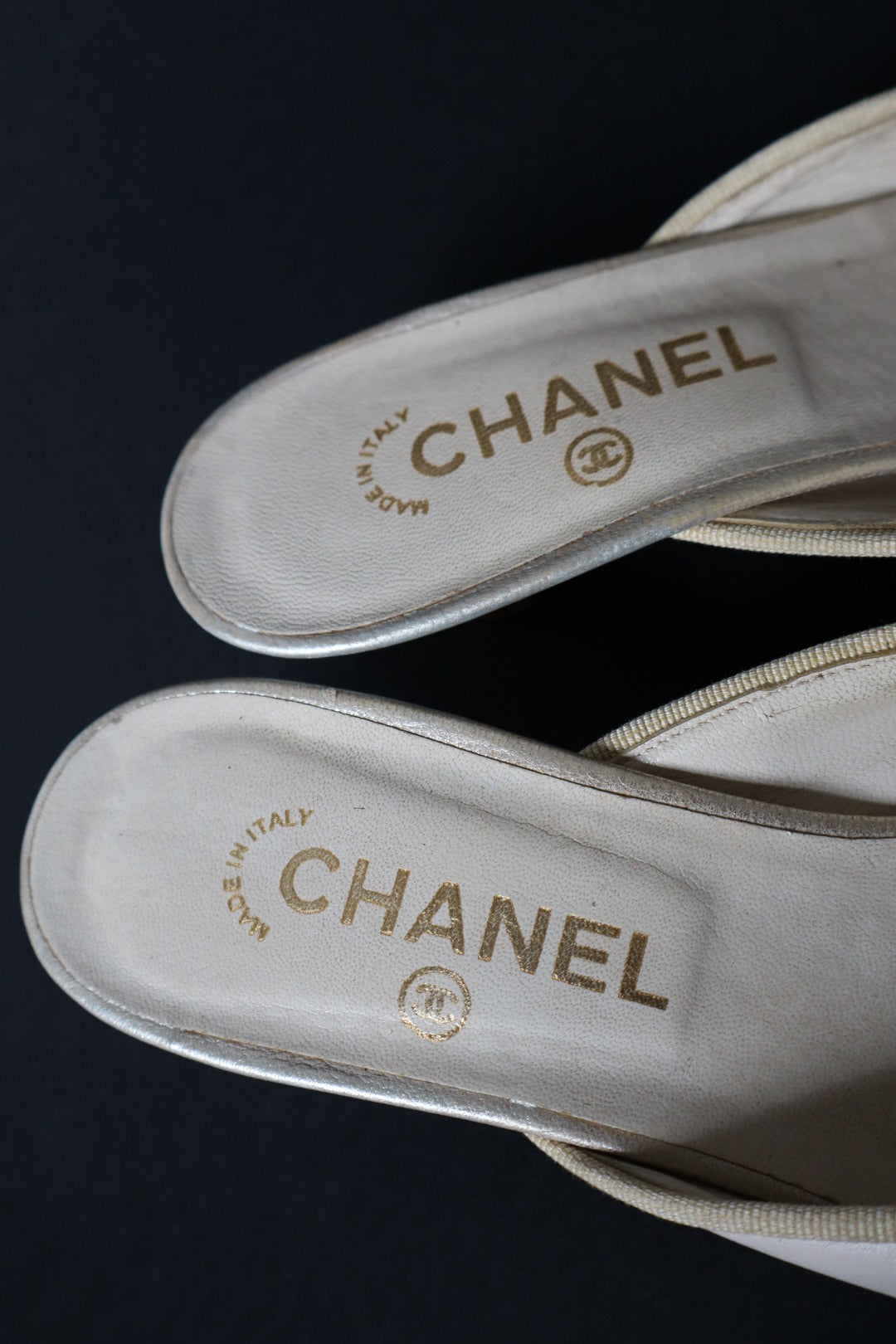 Chanel soft pink/silver CC kitten heel mules size 38.5 (us8)