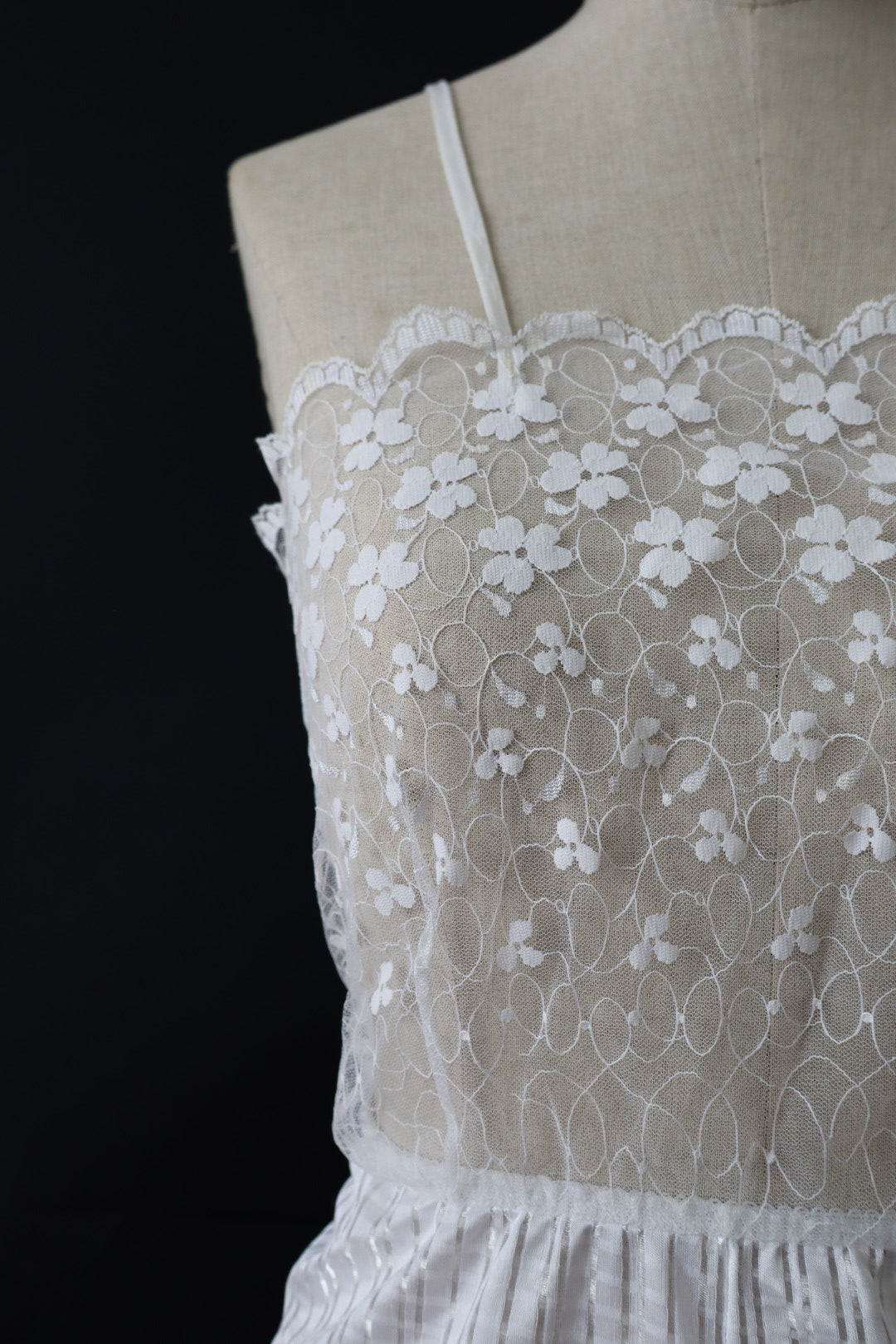 White lace body size medium, Made in Spain