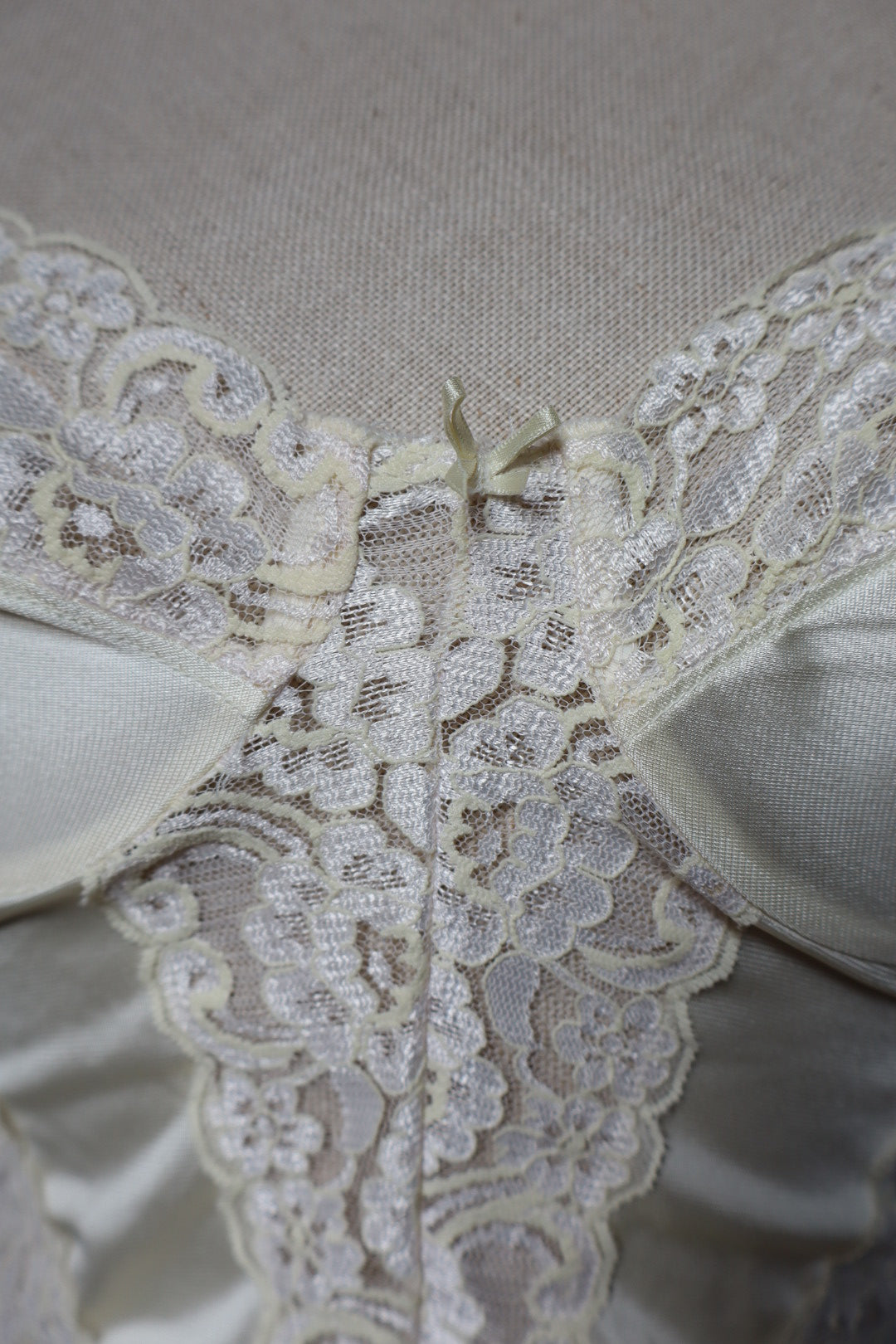 1970’s bustier size M, pale yellow, Made in USA