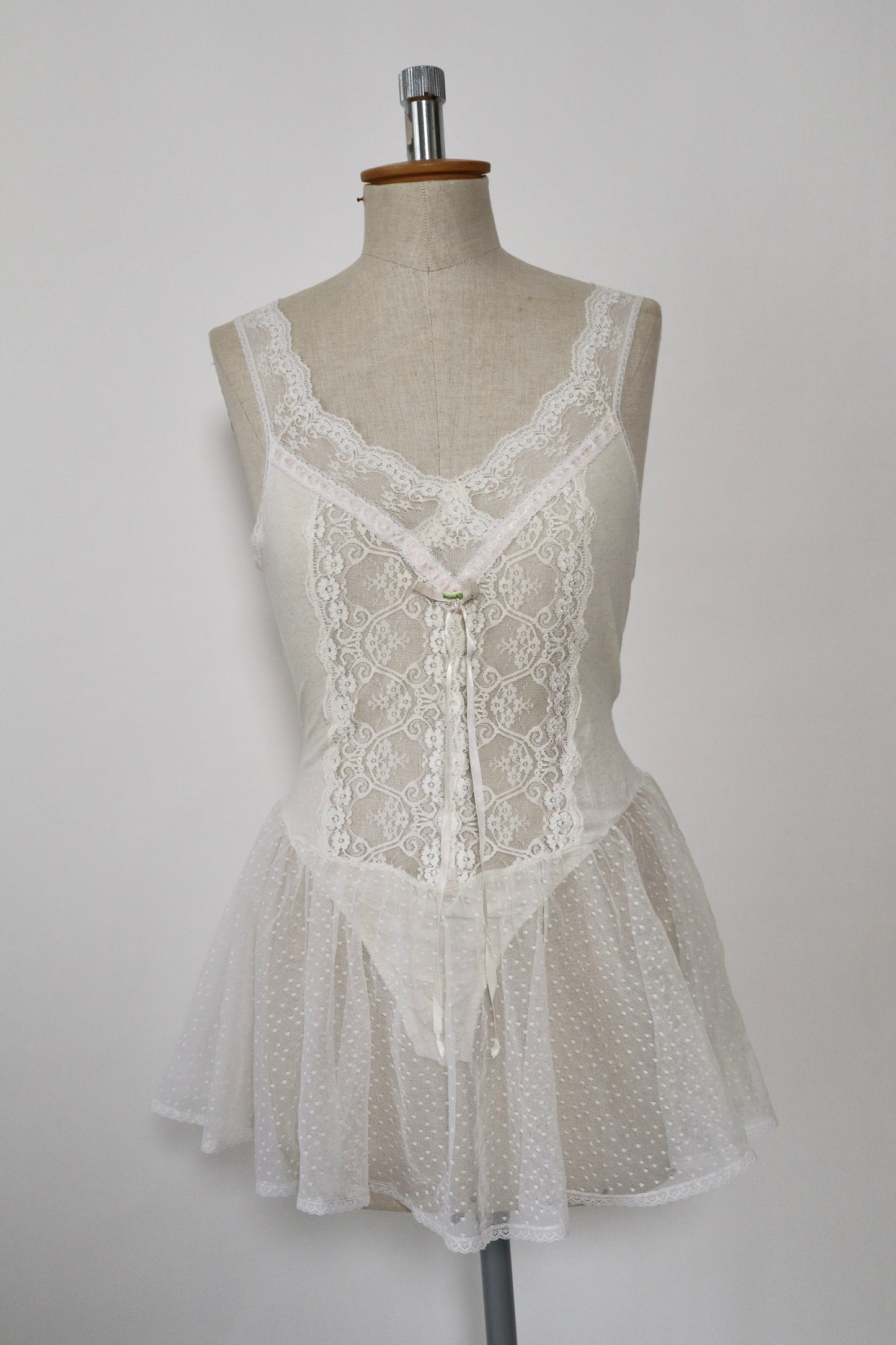 1960’s body slipdress ballerina style size large by Lily Of France