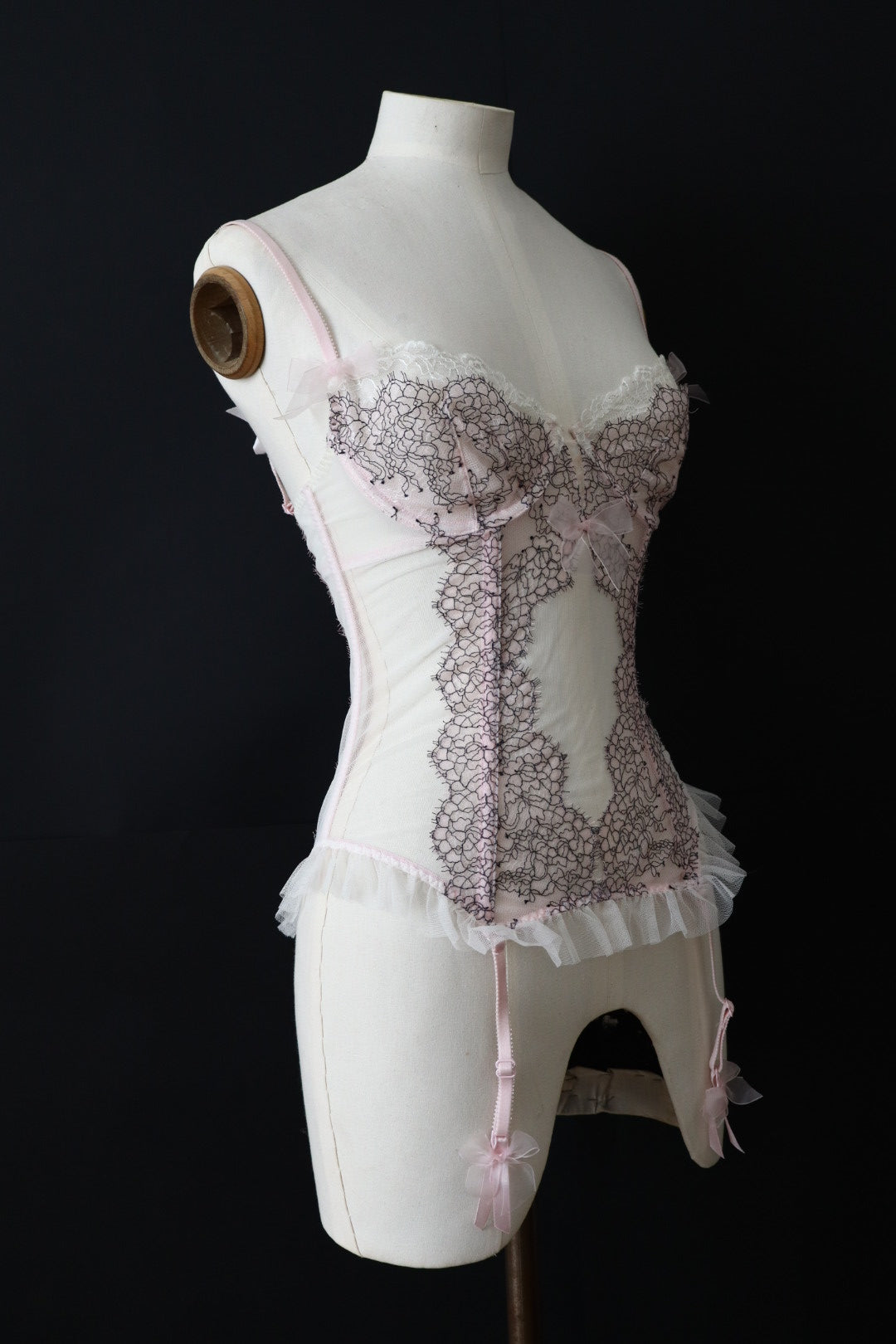 Victoria’s Secret bustier soft pink black lace (eu75B / fr90B / us34B )