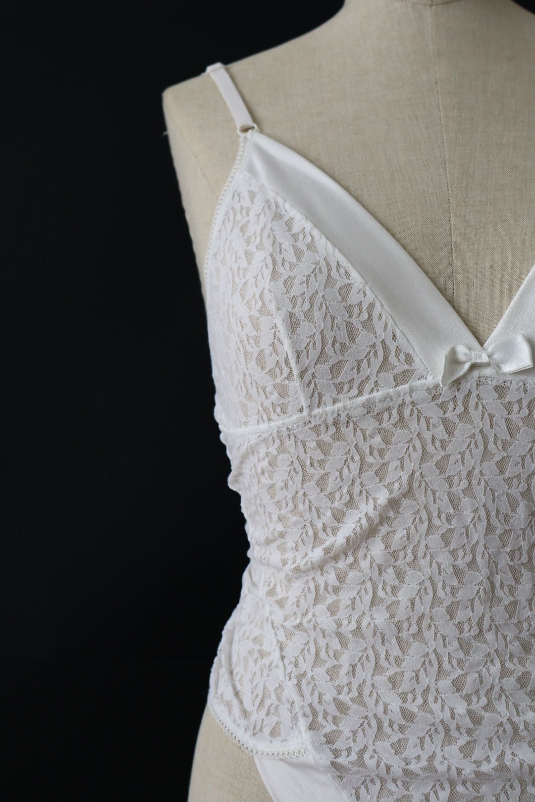 White transparent body size Large