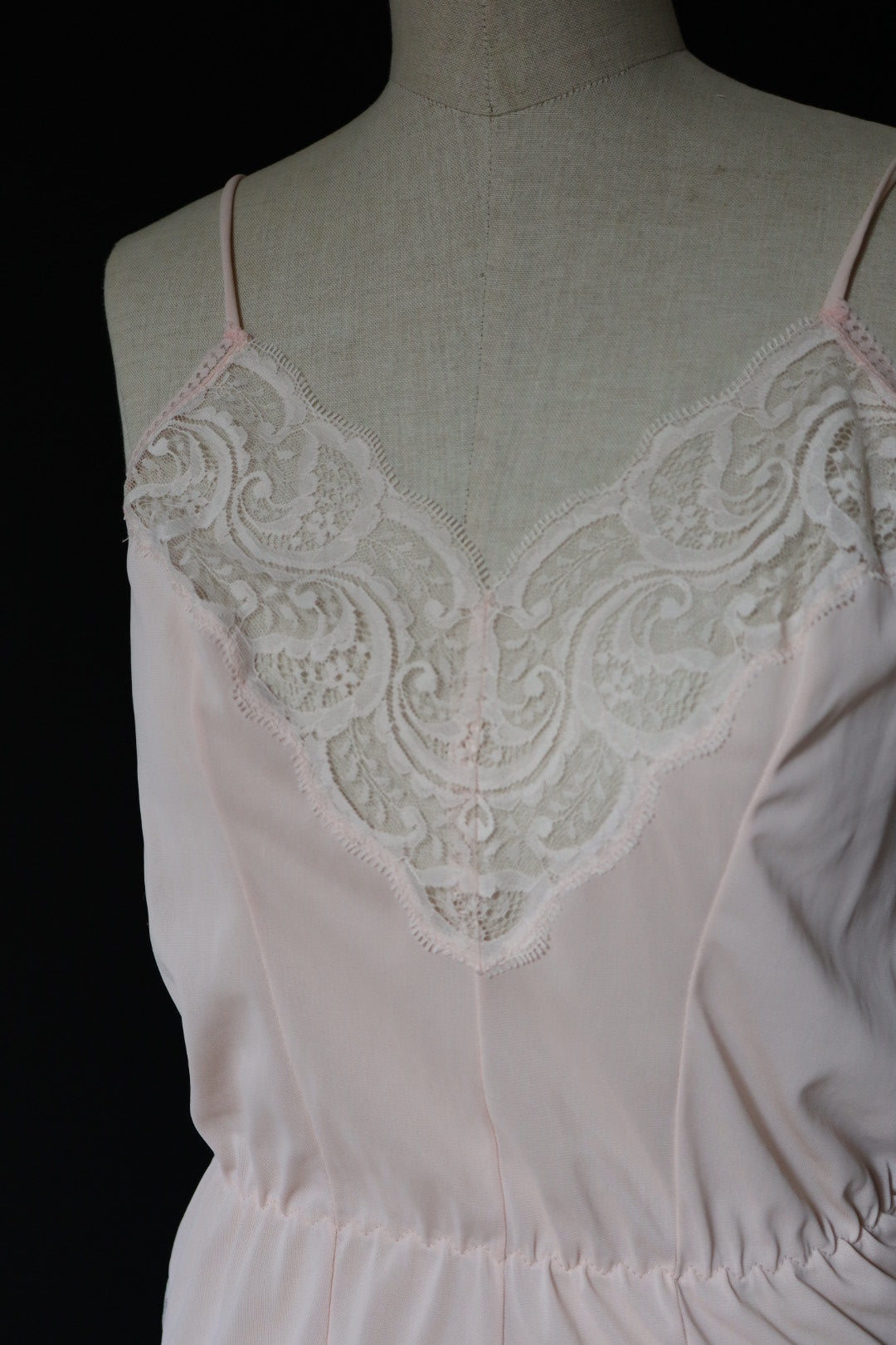 Soft pink 1980’s body with lace details
