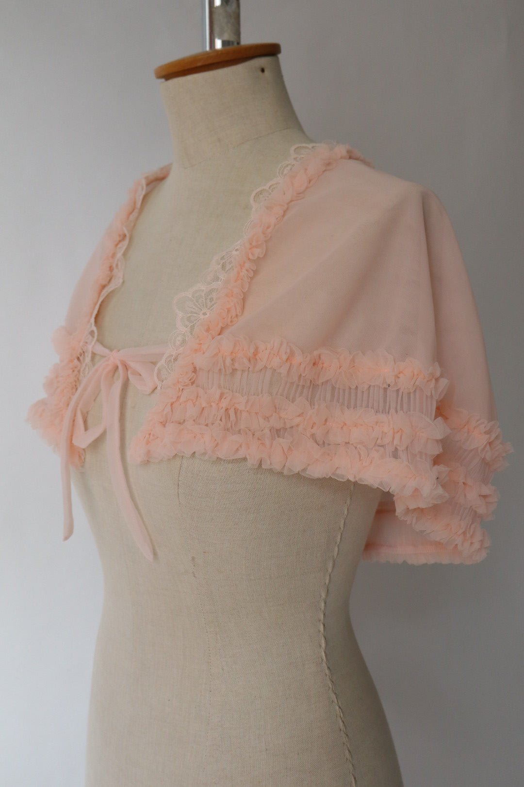 1950’s Italian deadstock lingerie cape - taille unique