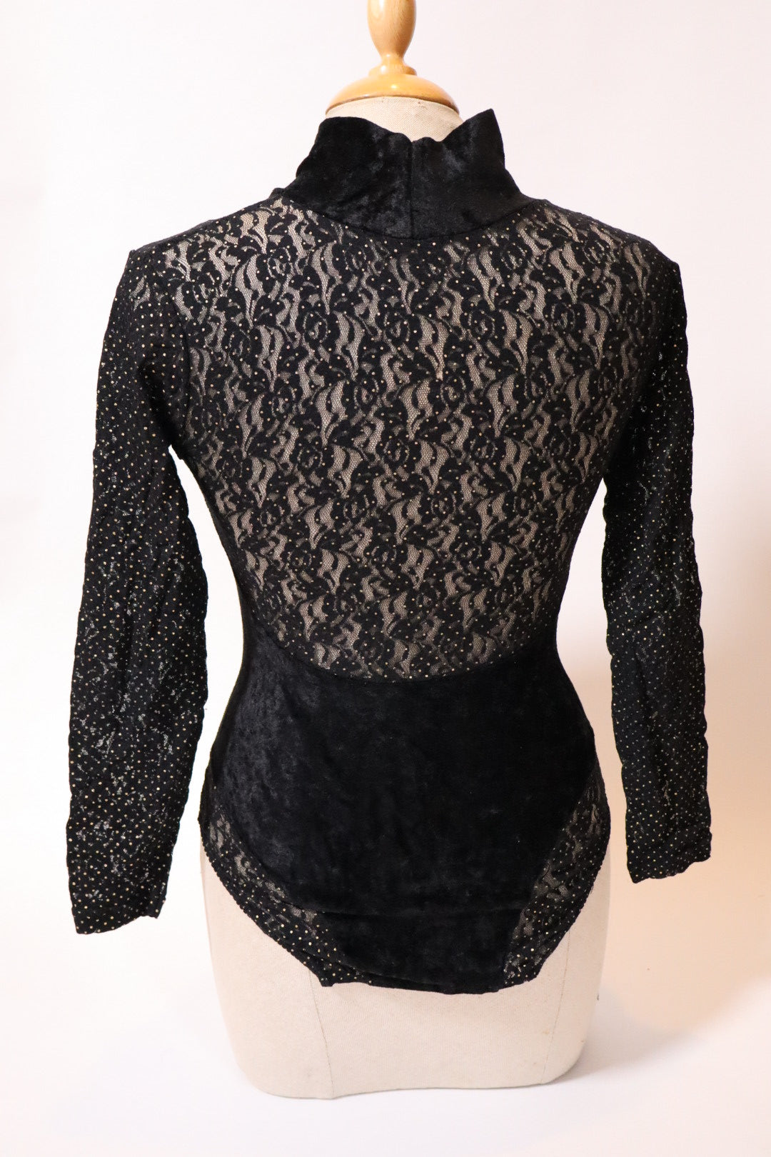 Black velvet & lace body size M/L