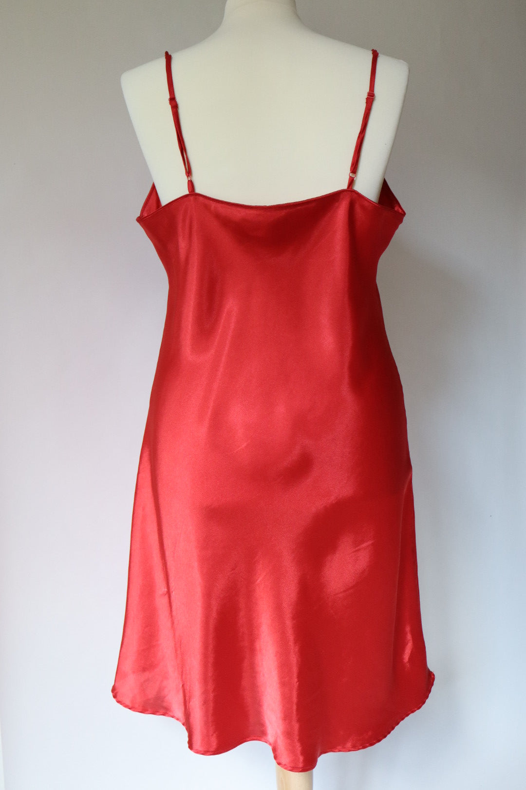 1990’s red satin slipdress size XXXL