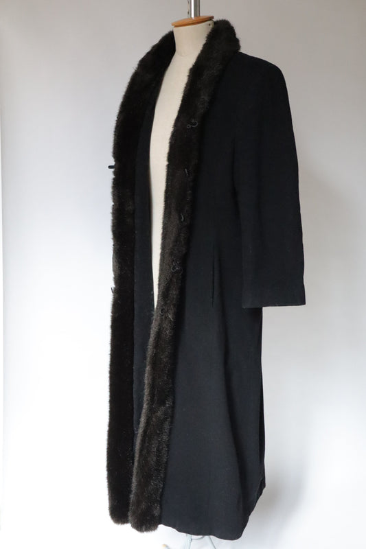 Long black coat with faux fur trim, size XL