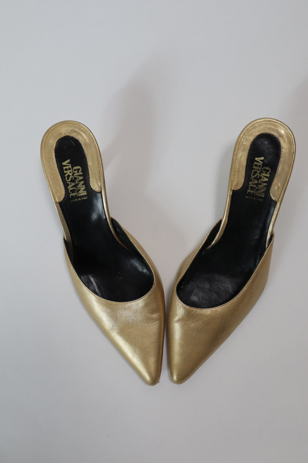 Gold 1990’s Gianni Versace heels size eu35.5 / us5 (also fits for a size 36)