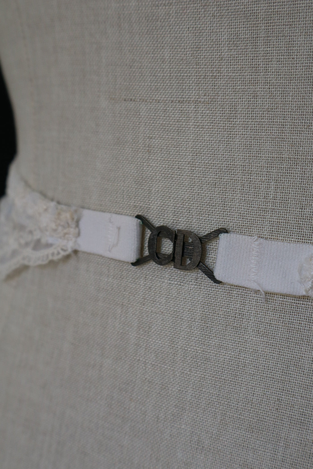 Christian Dior White lace jartelles size M
