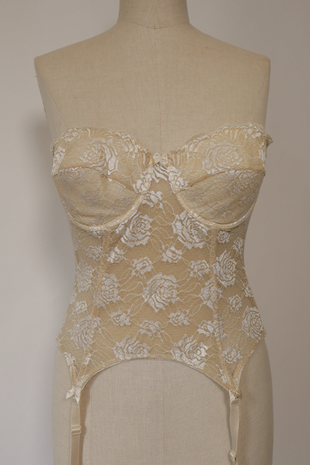 Crème lace bustier size L - C cup