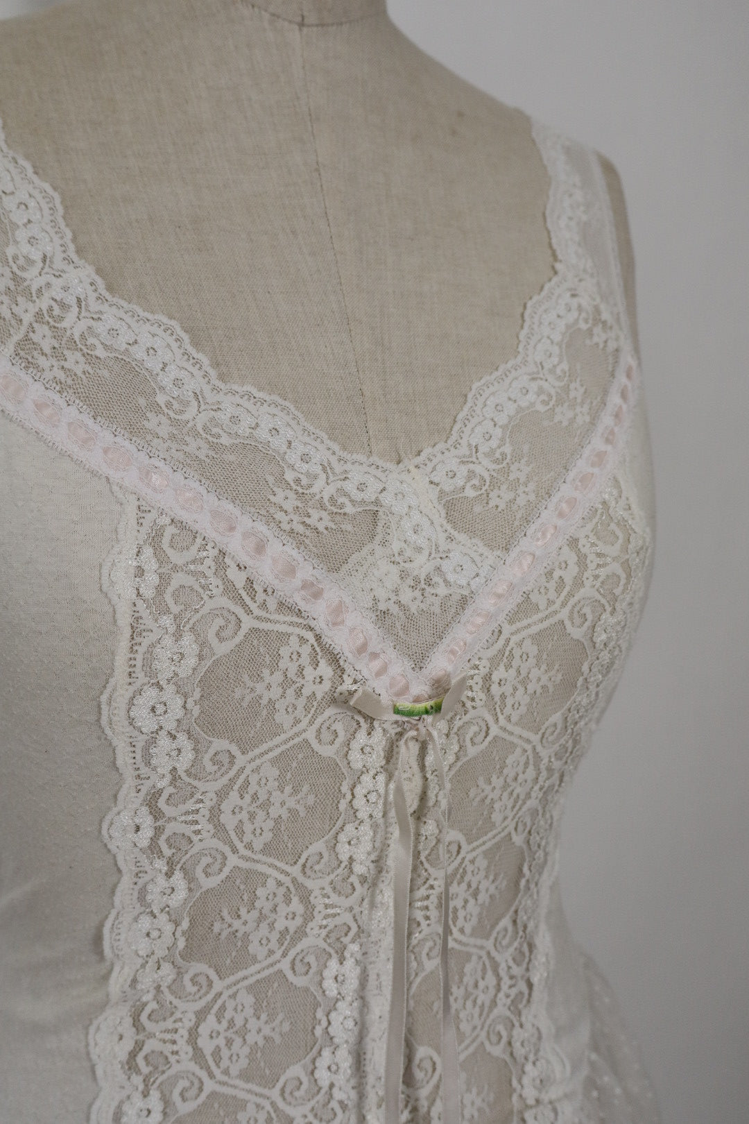 1960’s body slipdress ballerina style size large by Lily Of France