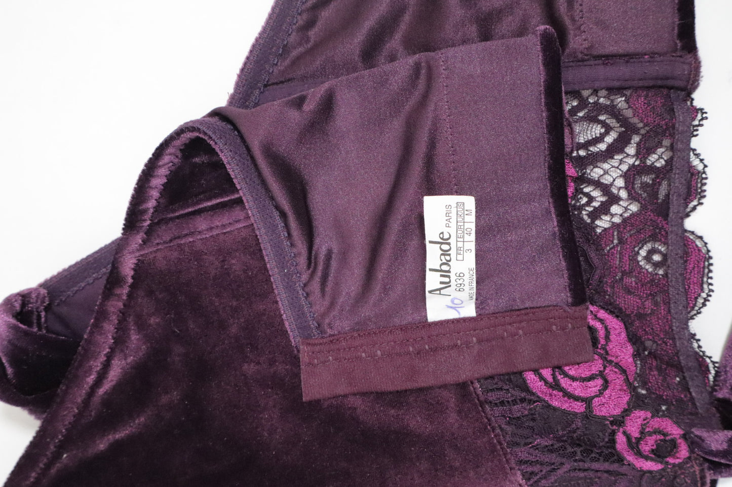 Plum purple velour bustier with lace details by Aubade size M