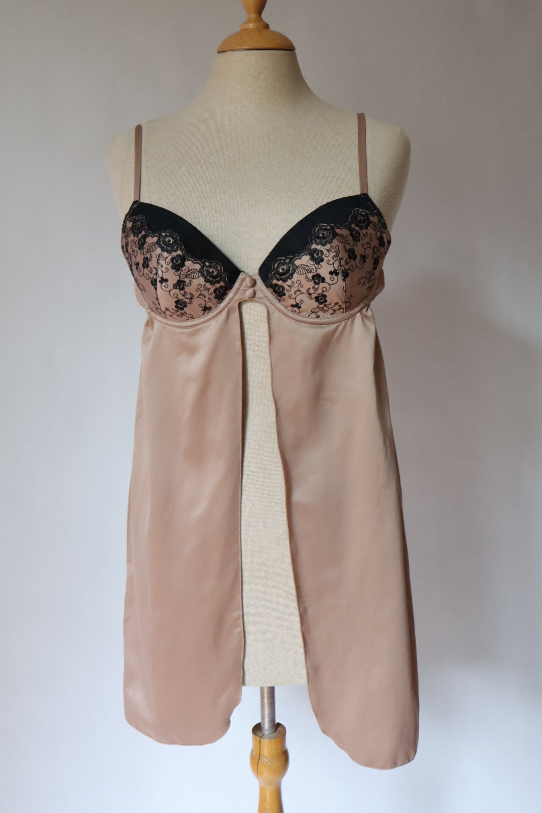 Champagne babydoll with black lace details - size S