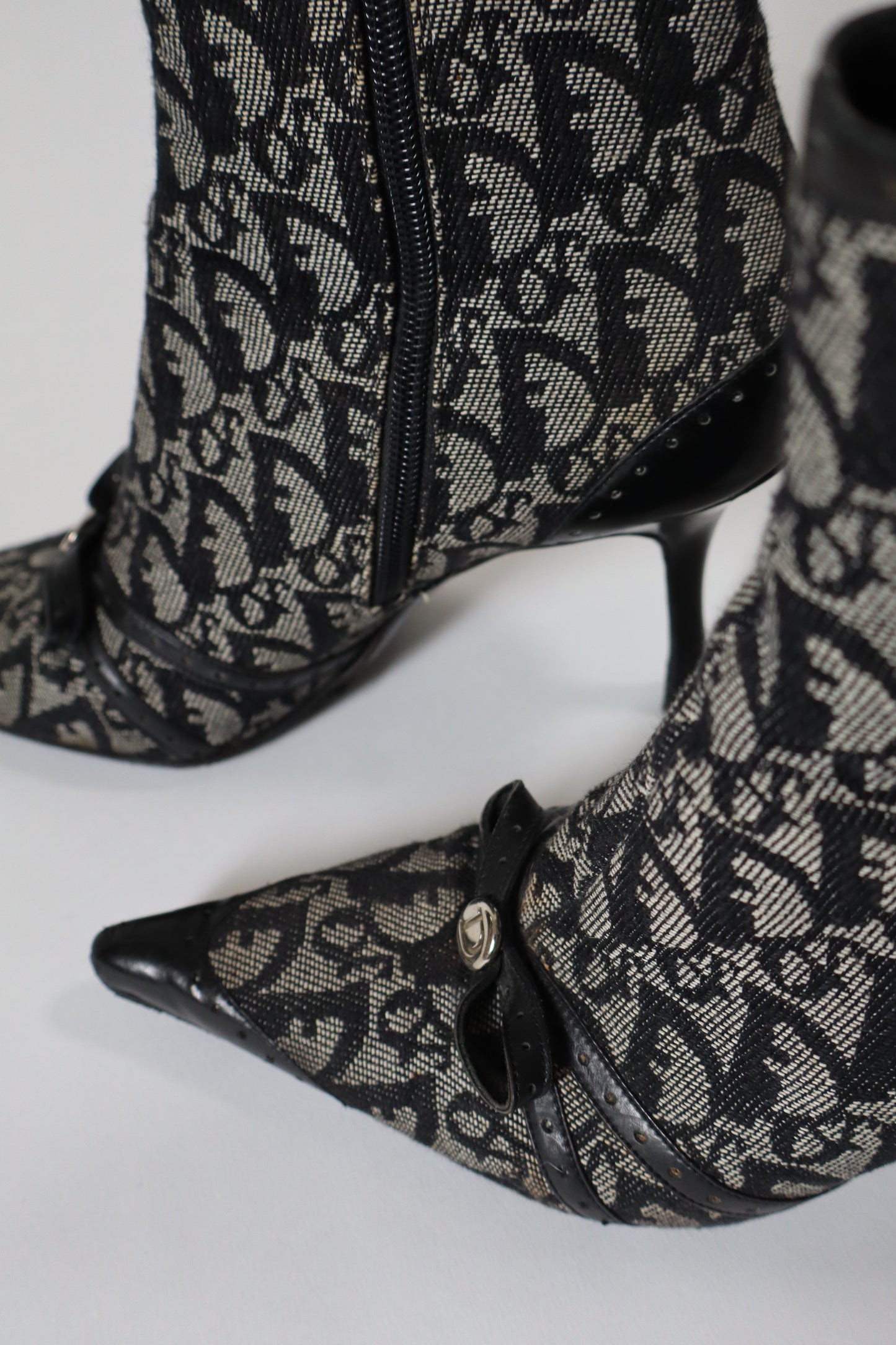 Dior by John Galliano F/W 2005 boots oblique print size 38 / us7.5