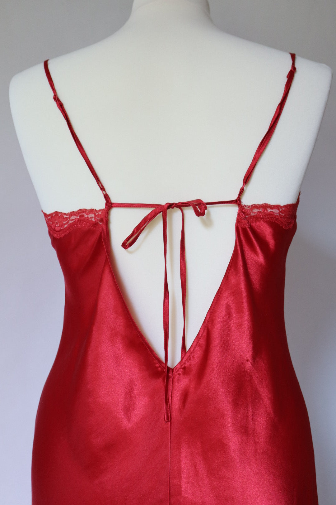 Red satin long slipdress size XXL with open back and lace details