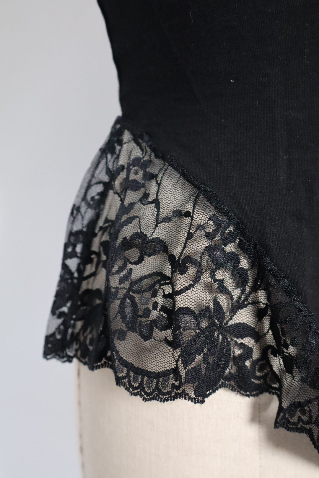 Black body with lace by Simone Perele size L