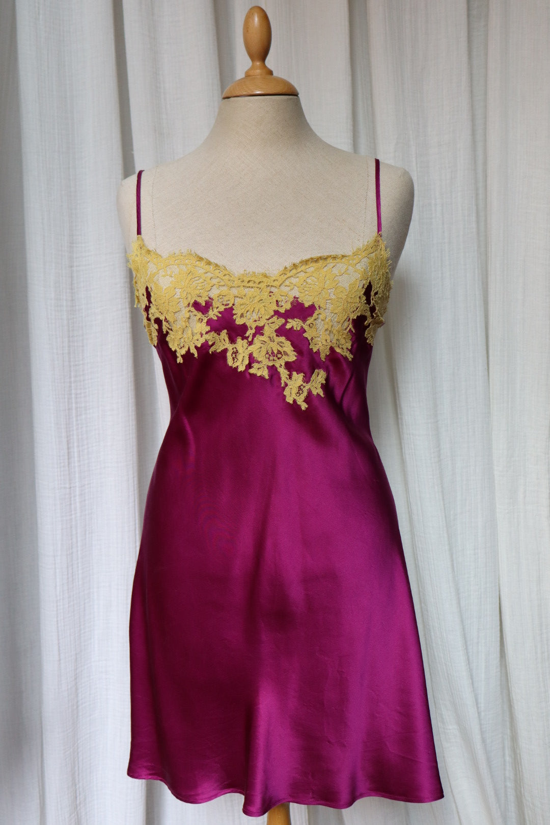 100% silk Marjolaine slipdress size M, purple with contrasting lace