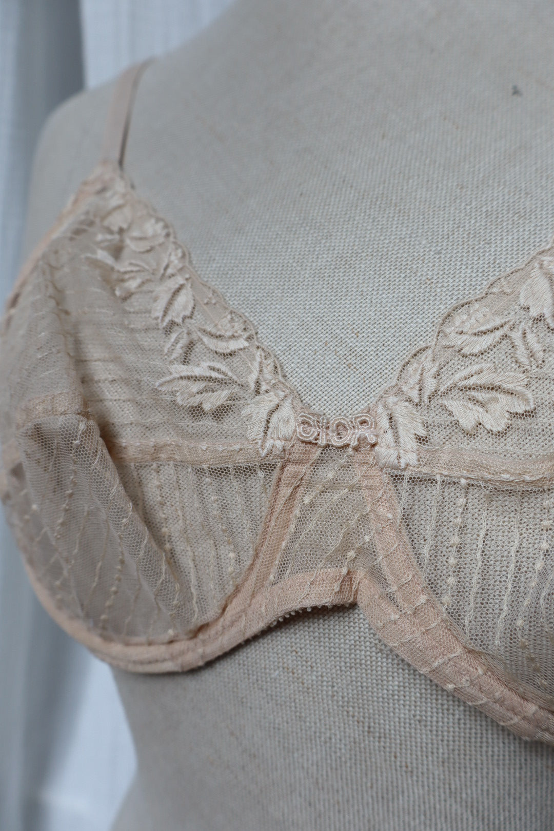 Christian Dior soft pink lace lingerie set size EU80B / Large