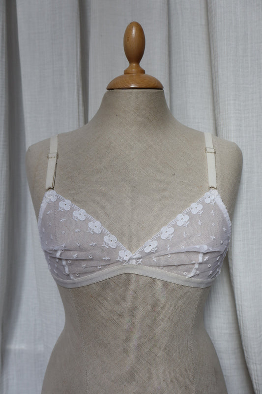 Christian Dior white lace bralette size S/M